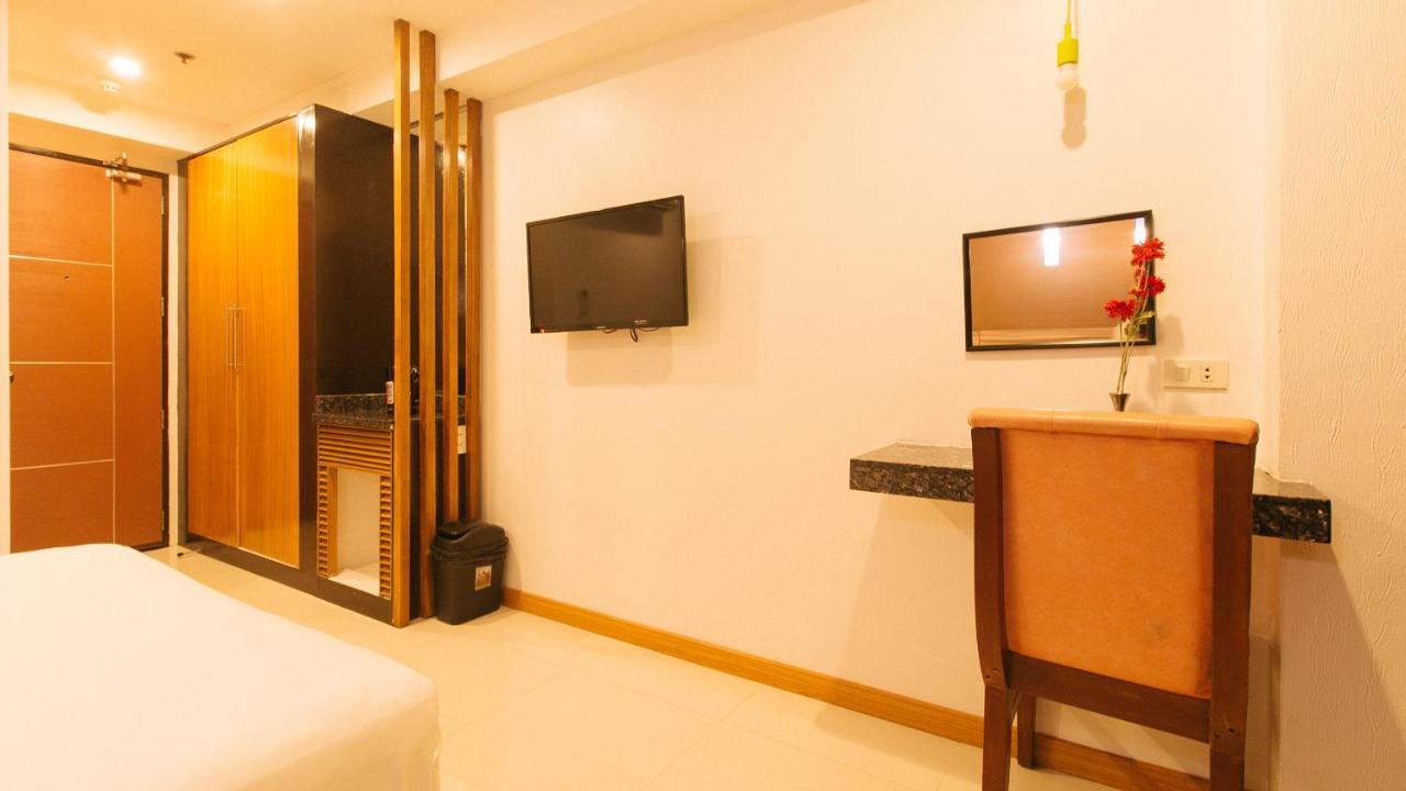 Guijo Suites Makati Makati City Exterior foto