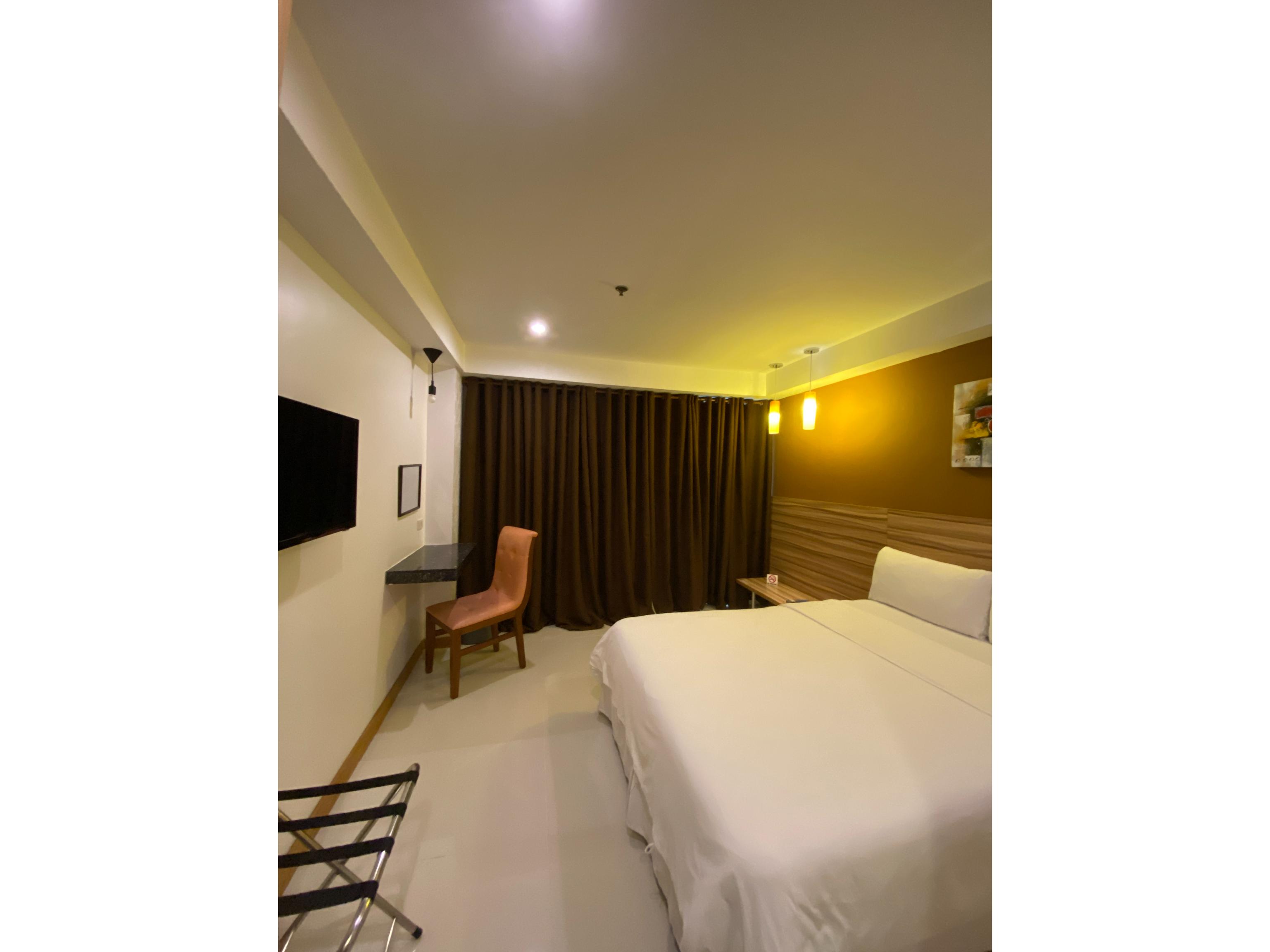 Guijo Suites Makati Makati City Exterior foto